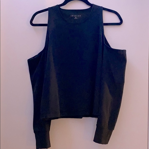 Cold shoulder top - Picture 2 of 4